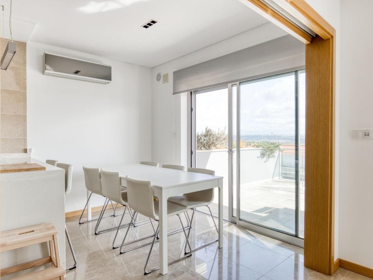 Modern Holiday Home In Salir Do Porto With Swimming Pool Salir de Porto 外观 照片