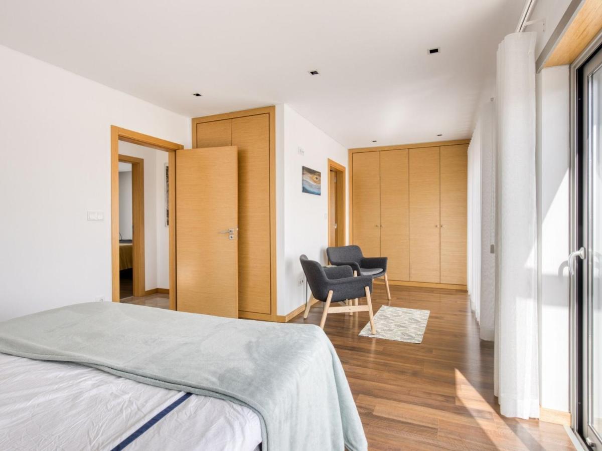 Modern Holiday Home In Salir Do Porto With Swimming Pool Salir de Porto 外观 照片